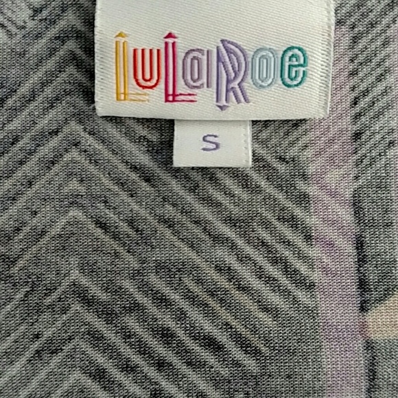 LulaRoe Irma Abstract Short Sleeve T-Shirt Top In Multi Color Size S - Picture 4 of 6